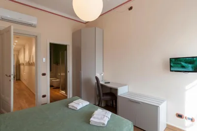 Habitación doble Comfort con balcón y vistas a la ciudad — Nonna Adriana